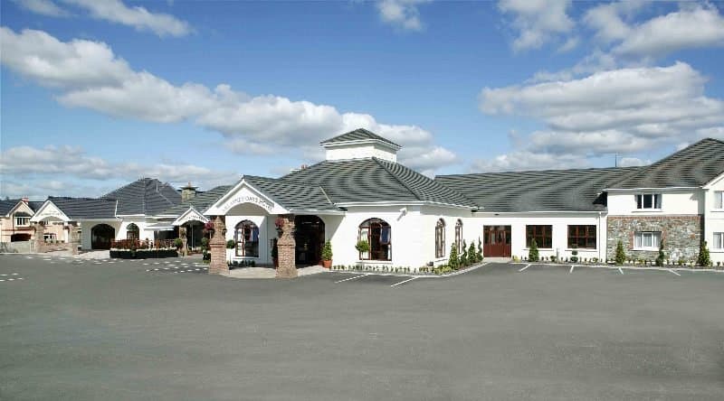 Killarney Oaks main