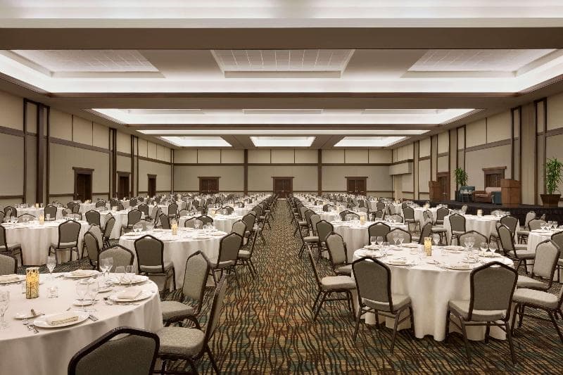 Embassy Suites Orlando - Lake Buena Vista South 4