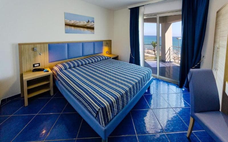 Astro Suite Hotel 4