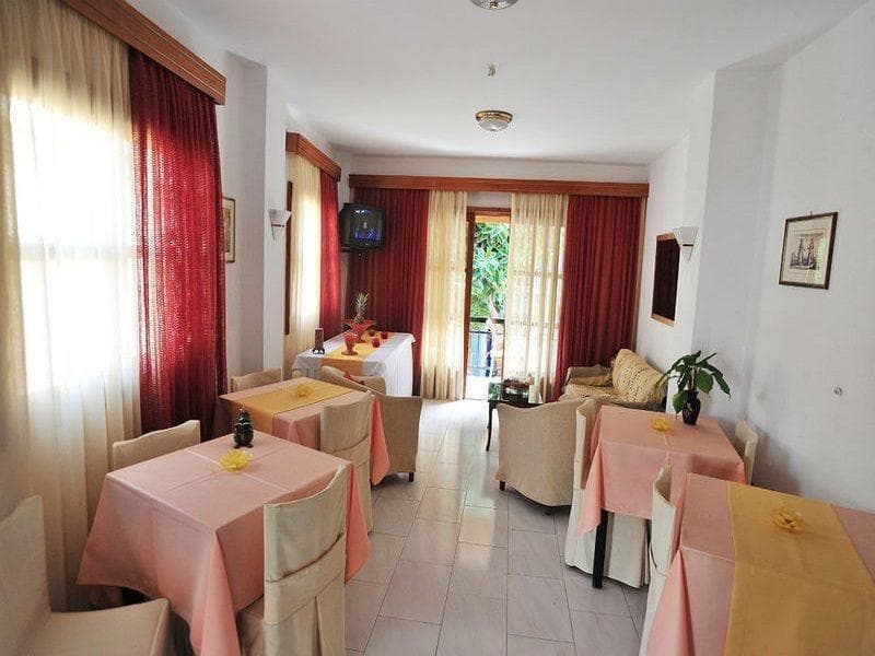 Sama Hotel 5