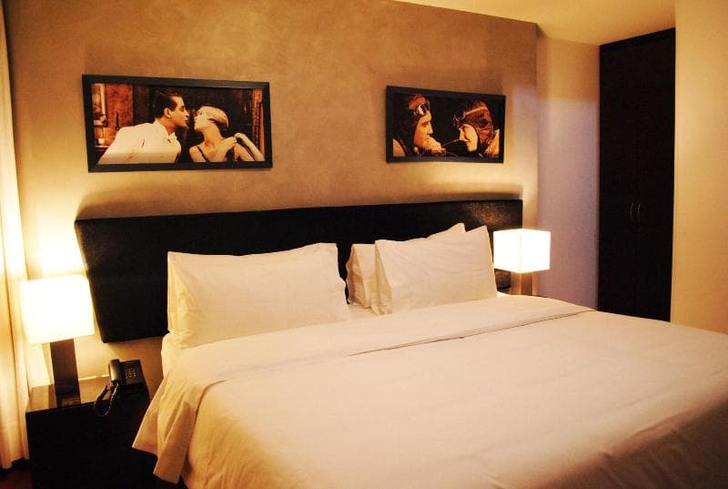 Hotel Charlotte Plaza 26 main
