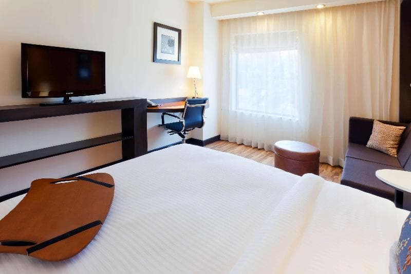 Hampton by Hilton Vadodara-Alkapuri 4