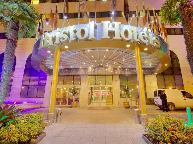 Bristol International Airport Hotel 3