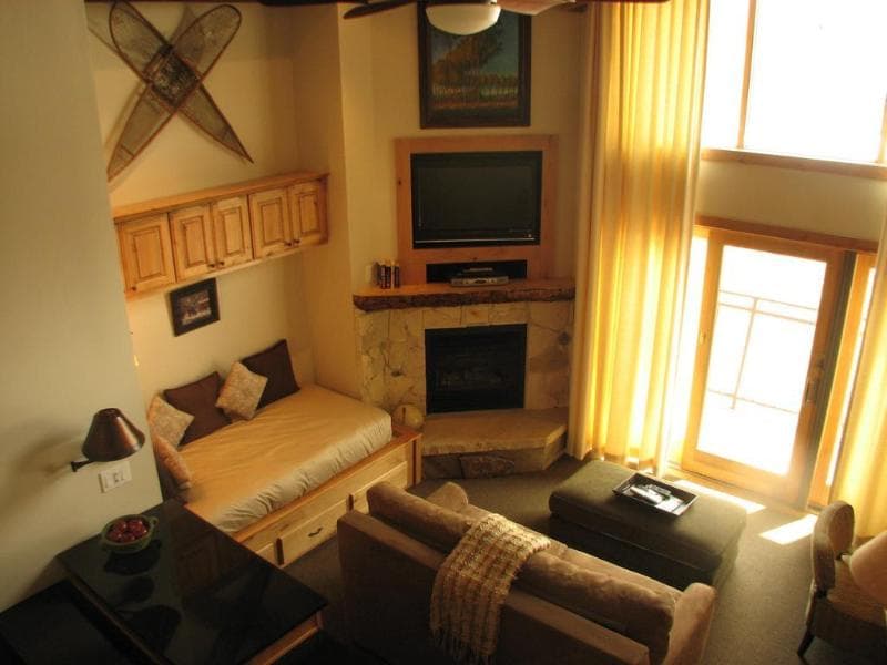 Timberline Condominiums 4