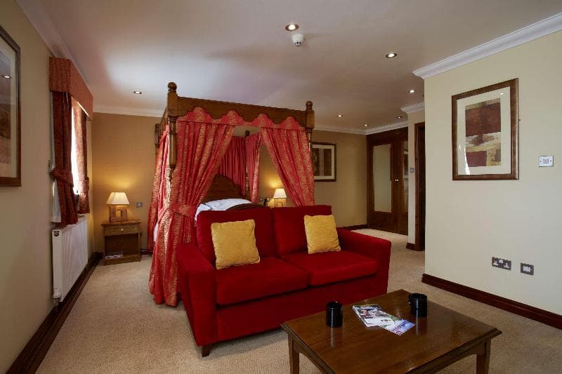 Best Western Plus Pastures Hotel 3