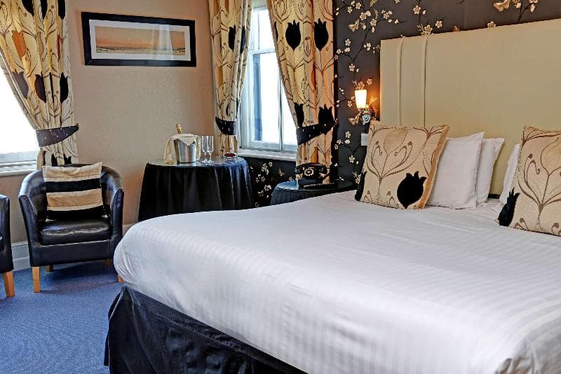 Best Western New Holmwood Hotel 2