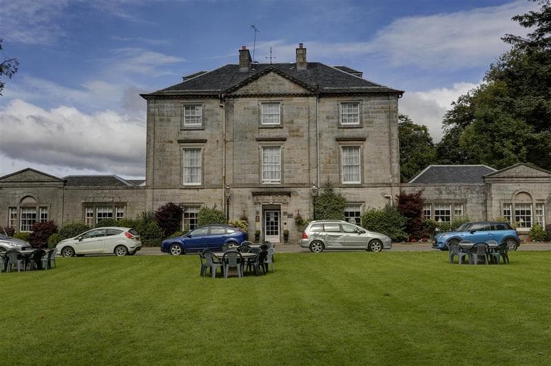 Strathaven Hotel photo 1