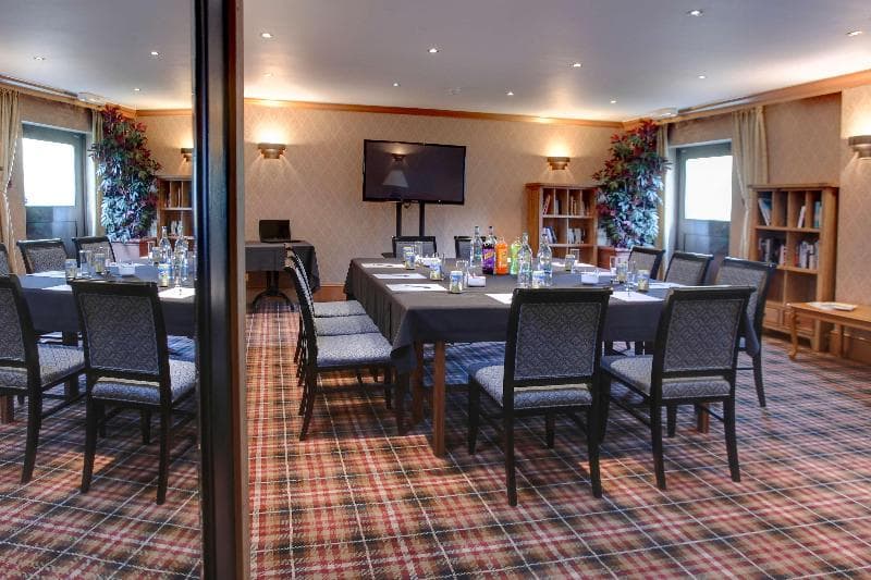 Best Western The Manor Hotel & Suites photo 1