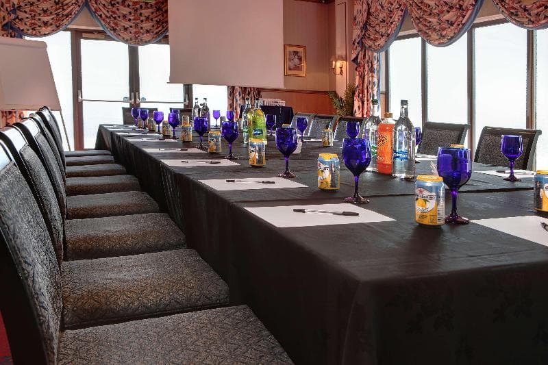 Best Western The Manor Hotel & Suites 3