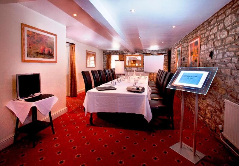 Pettifers Freehouse Hotel 5