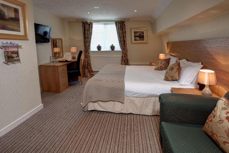 Pettifers Freehouse Hotel 4