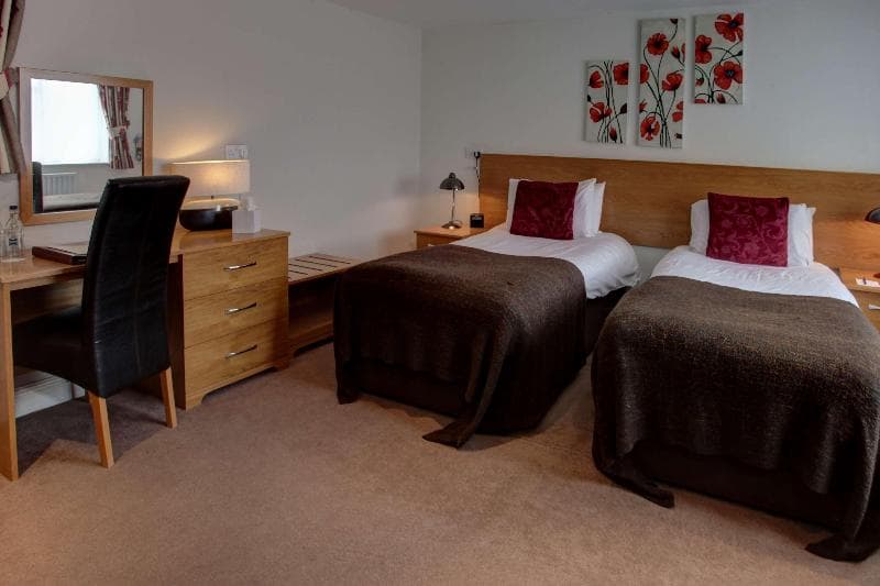 Pettifers Freehouse Hotel 3
