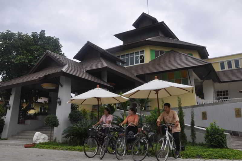 Mountain Creek Wellness Resort main