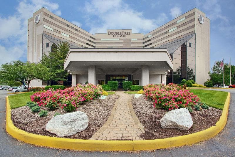 DoubleTree by Hilton Hotel Newark Airport 5