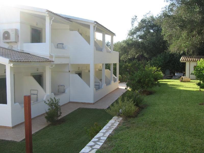 Paradise Inn 3