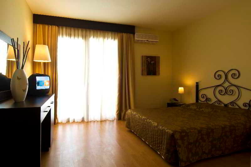 Blue Bay Hotel photo 1