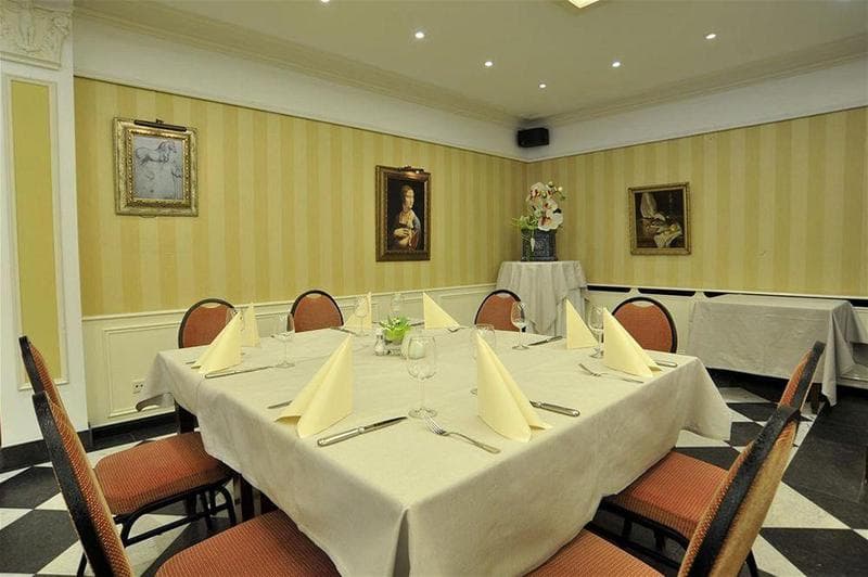 Golden Tulip West Ende photo 1