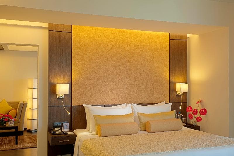 Sunday Hotel Jaipur 4