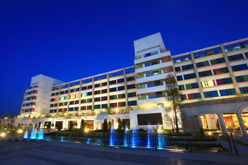 Fullon Hotel Lihpao Land 3