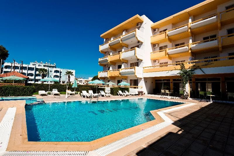 Trianta Hotel 2
