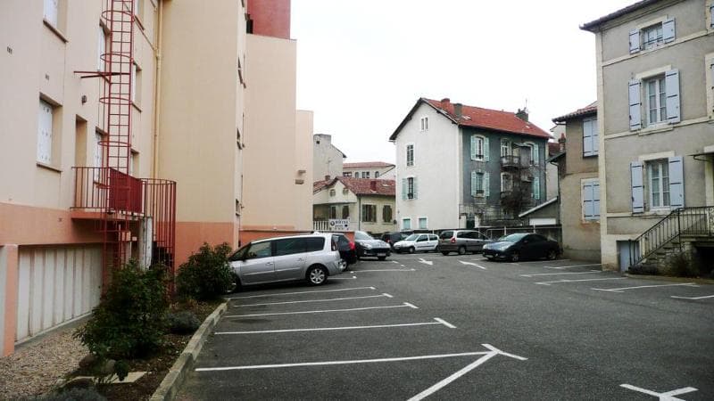 Brit Hotel Cahors – Le Valentré 3