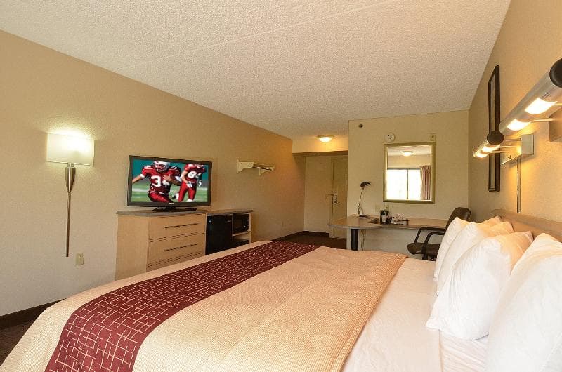 Red Roof Inn San Antonio - Airport 4