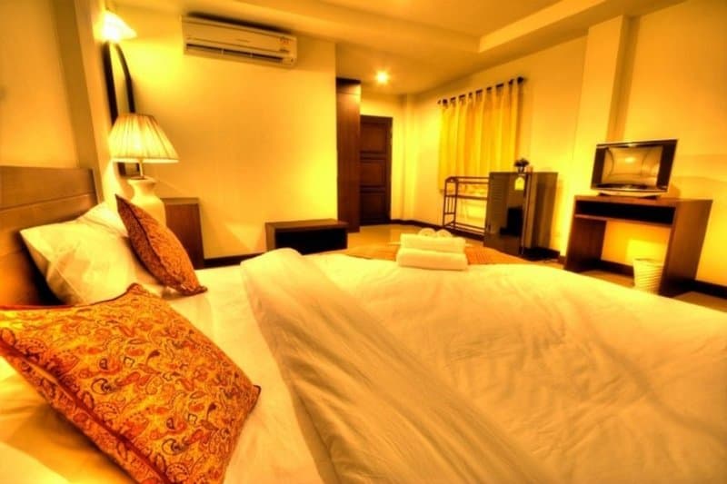 Suphan Lake Hometel 5
