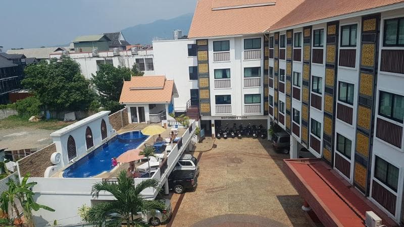 Wangburapa Grand Hotel 2