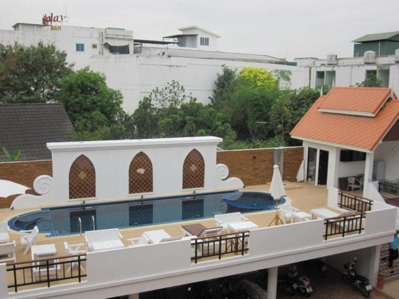 Wangburapa Grand Hotel 3