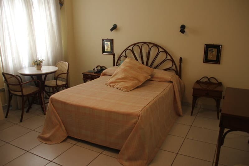 Center Hotel 4