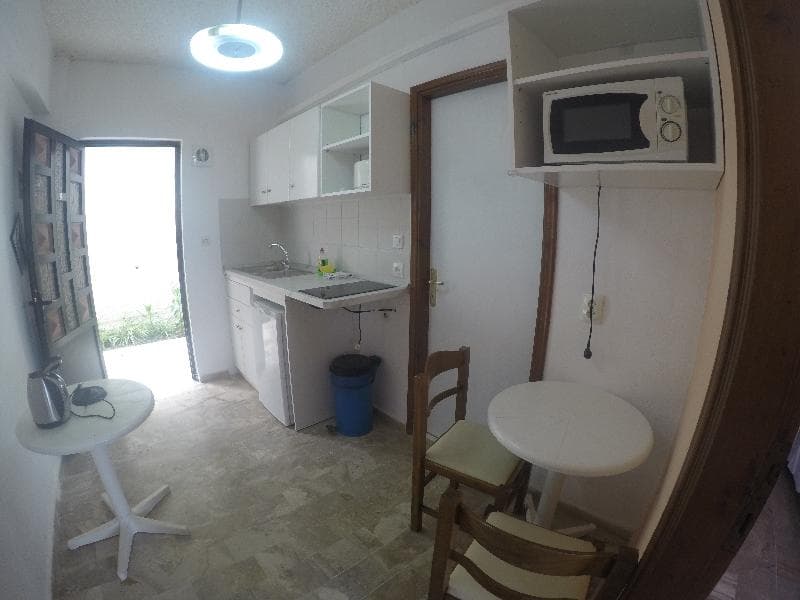 Andromaches Holiday Apartments 4