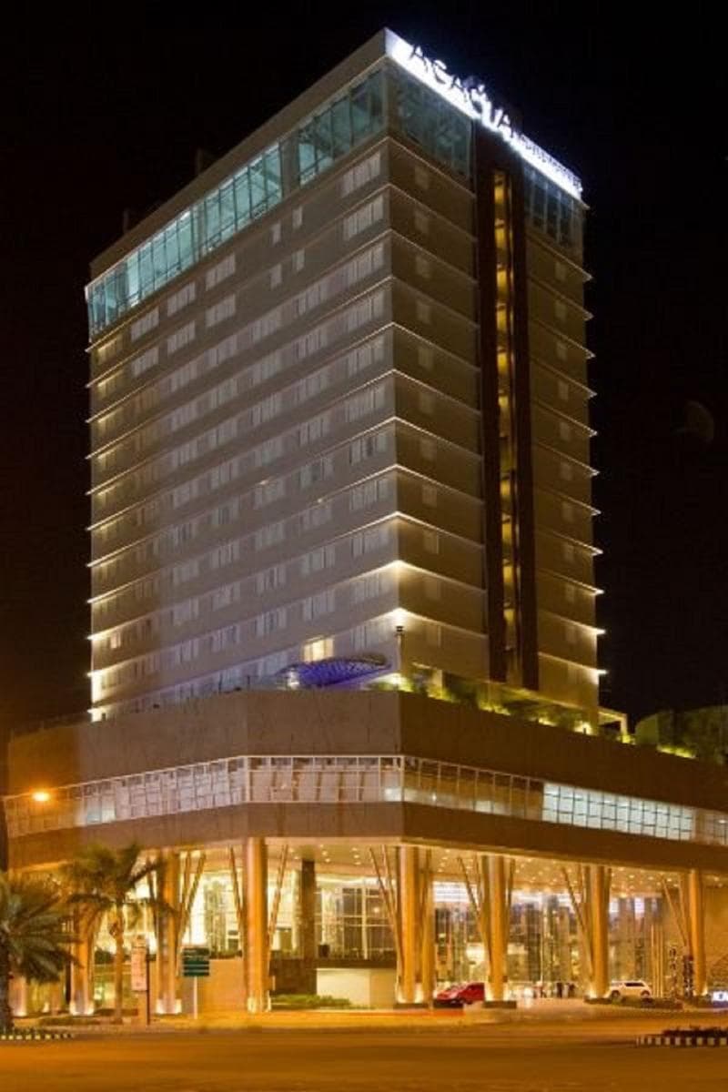 Acacia Hotel Manila 5