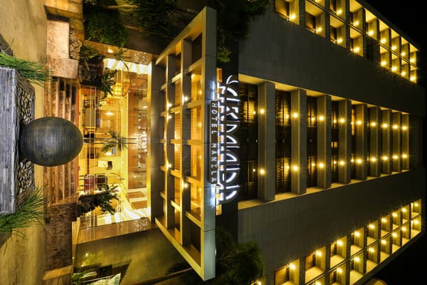 Armada Manila 3