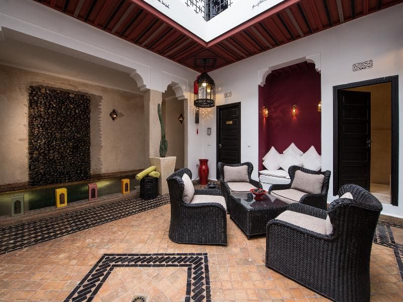 Riad Akka 5