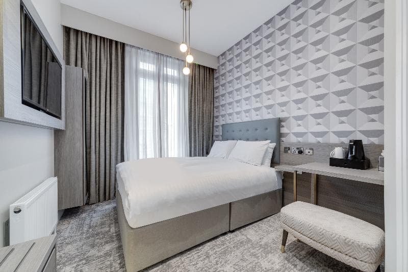 Victor Hotel 2