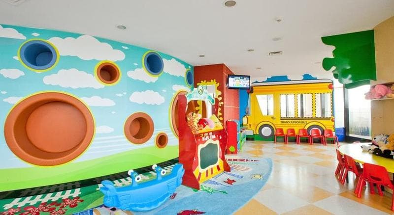 The Trans Luxury Hotel 4