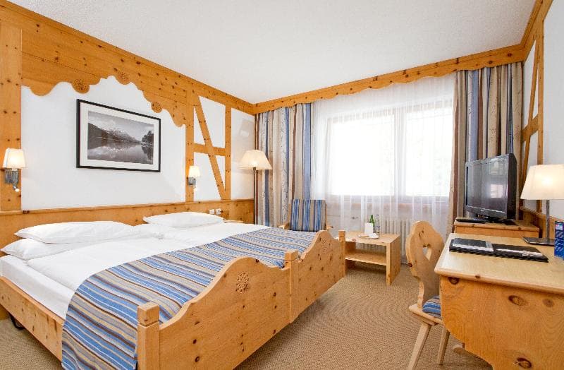Hotel Edelweiss 4