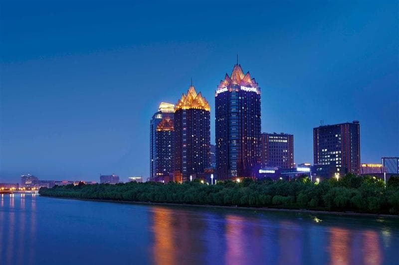 Novotel Zhengzhou Convention Centre 5