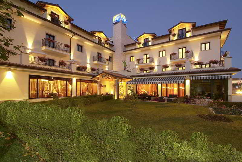 Fashion Hotel 2