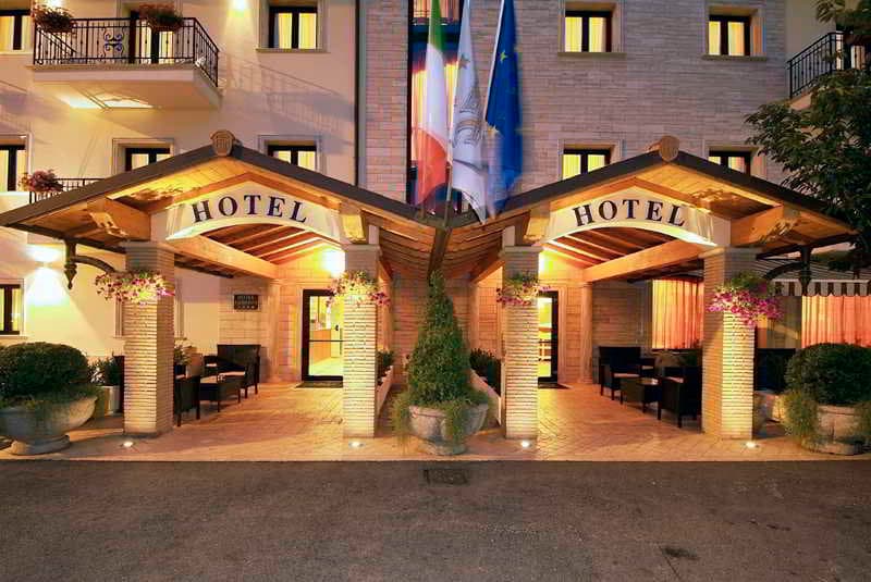 Fashion Hotel 5