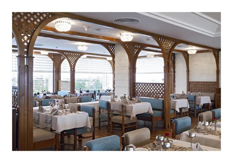 Hotel Clarks Avadh 3