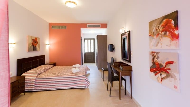 Aenaon Rooms 4