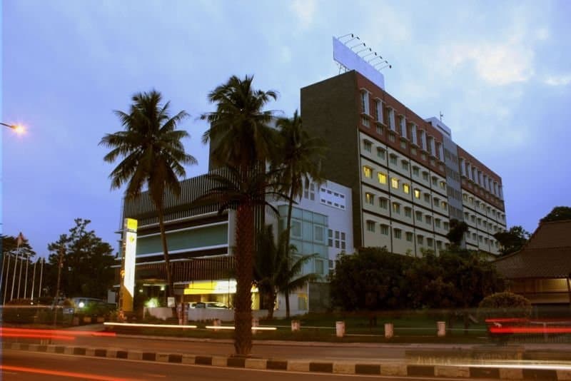 Grand Daira Hotel Palembang main