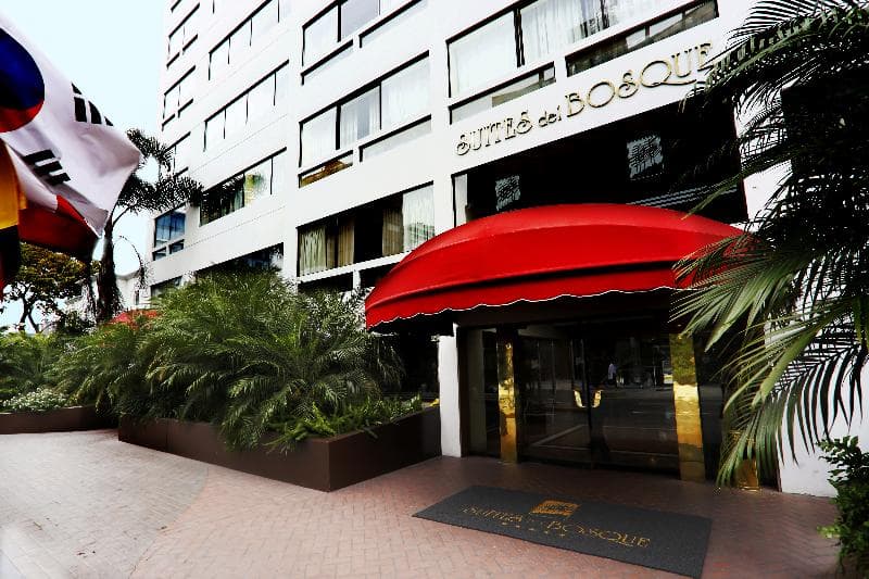 Suites Del Bosque 1