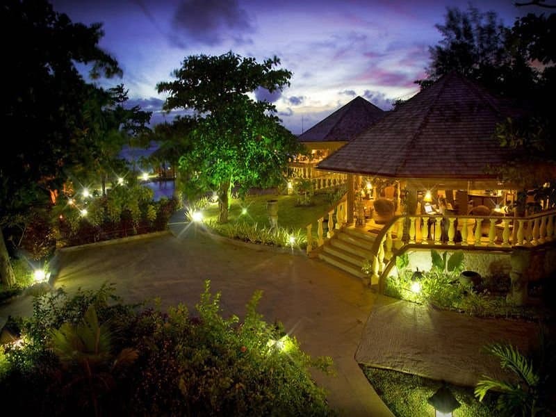 Castello Beach Hotel 3