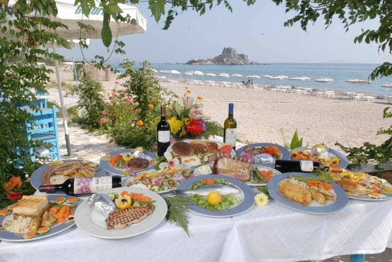 Sacallis Inn Beach Hotel 3