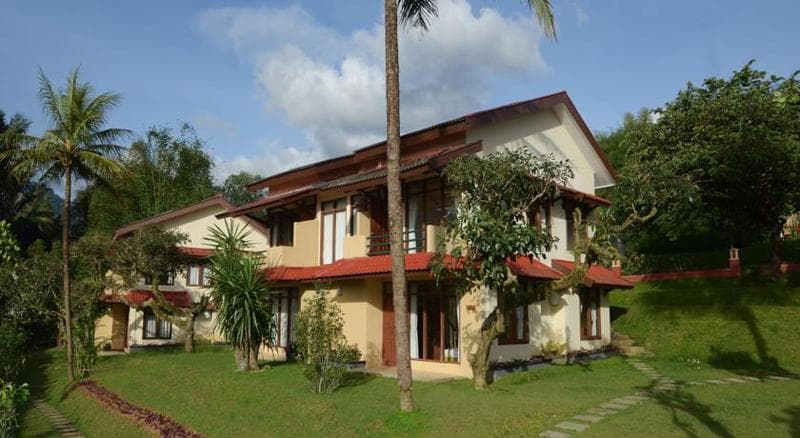 The Jayakarta Inn & Villas Cisarua Mountain Resort 3