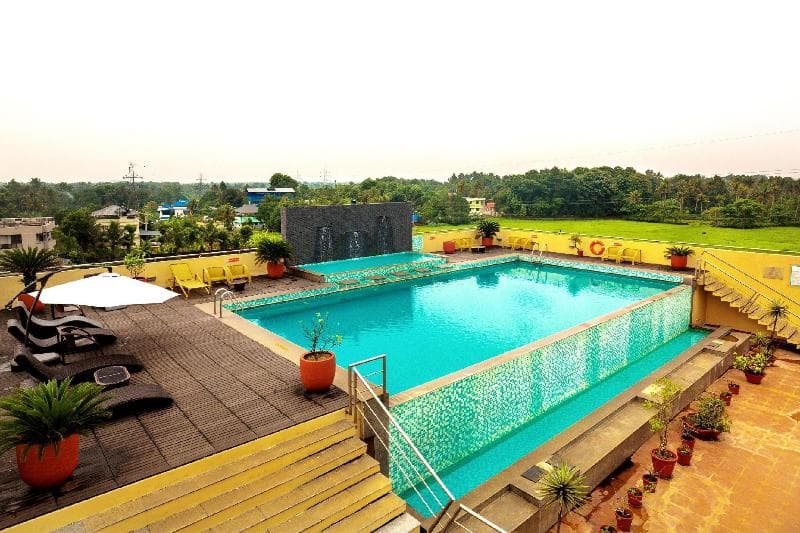 Flora Airport Hotel 3