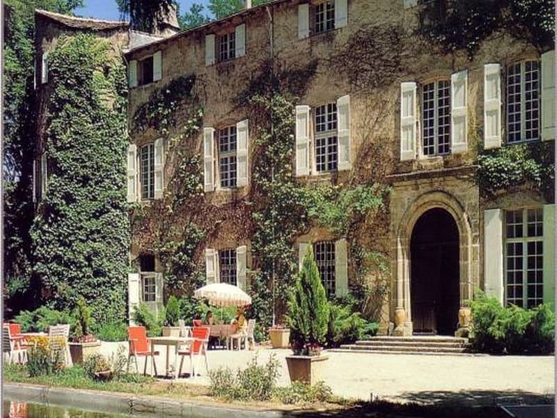 Chateau d'Ayres main