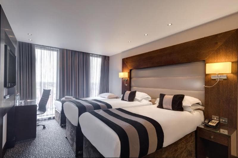 Park Grand London Heathrow 2